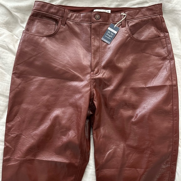 NWT Abercrombie Curve Love Patent Leather 90s Straight Pants Size 33 - Picture 5 of 7